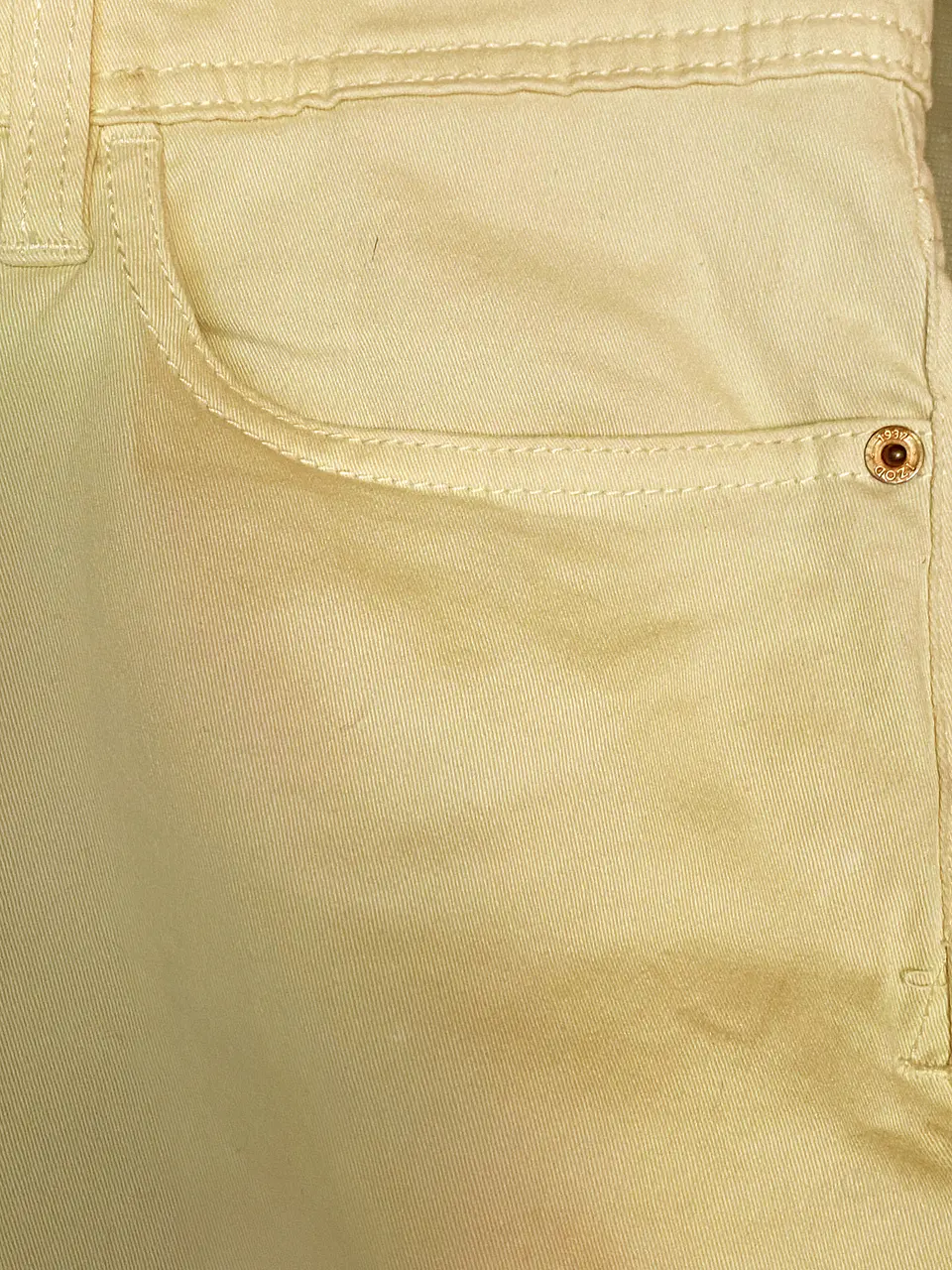 Short Bermuda Hombre Izod Amarillo Suave Talla 34 / 44 talla chile 11