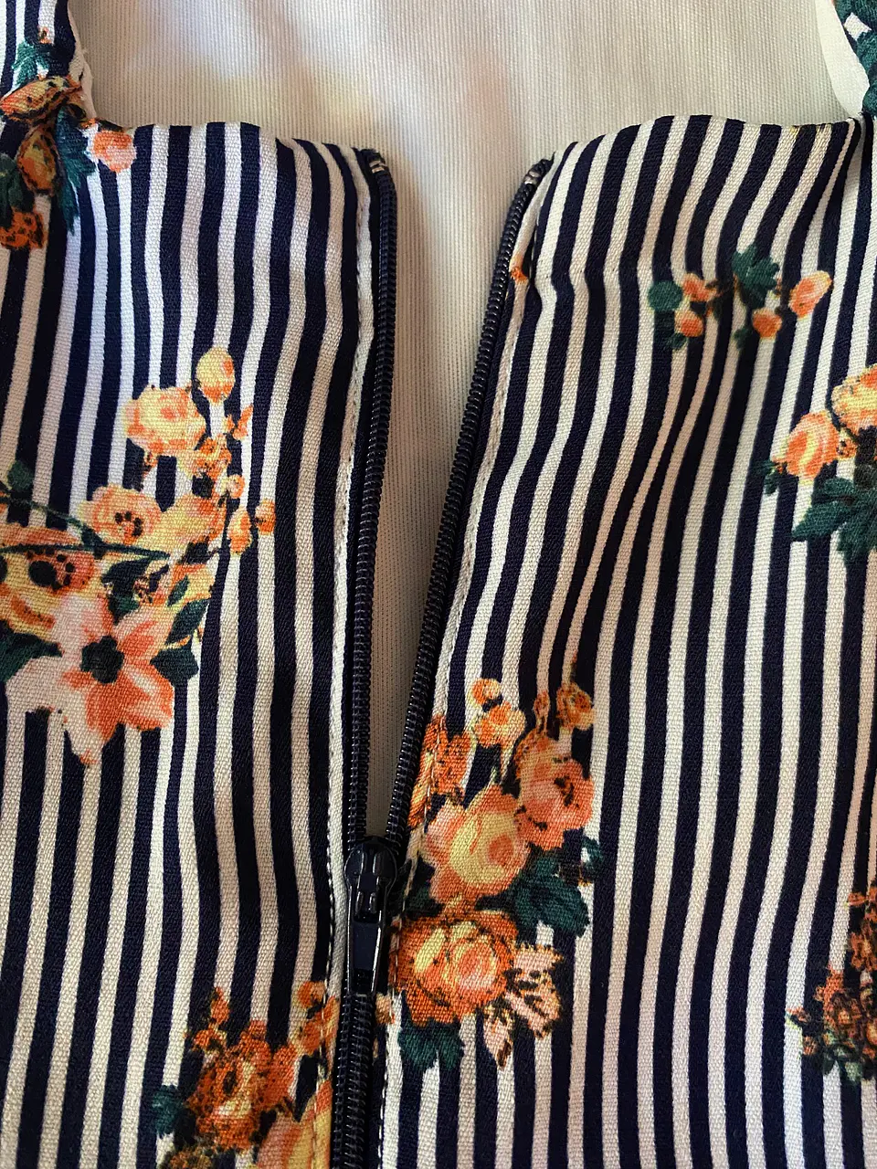 Vestido Corto Juvenil Seguin Hearts Rayas Florales Talla 13 / L 10