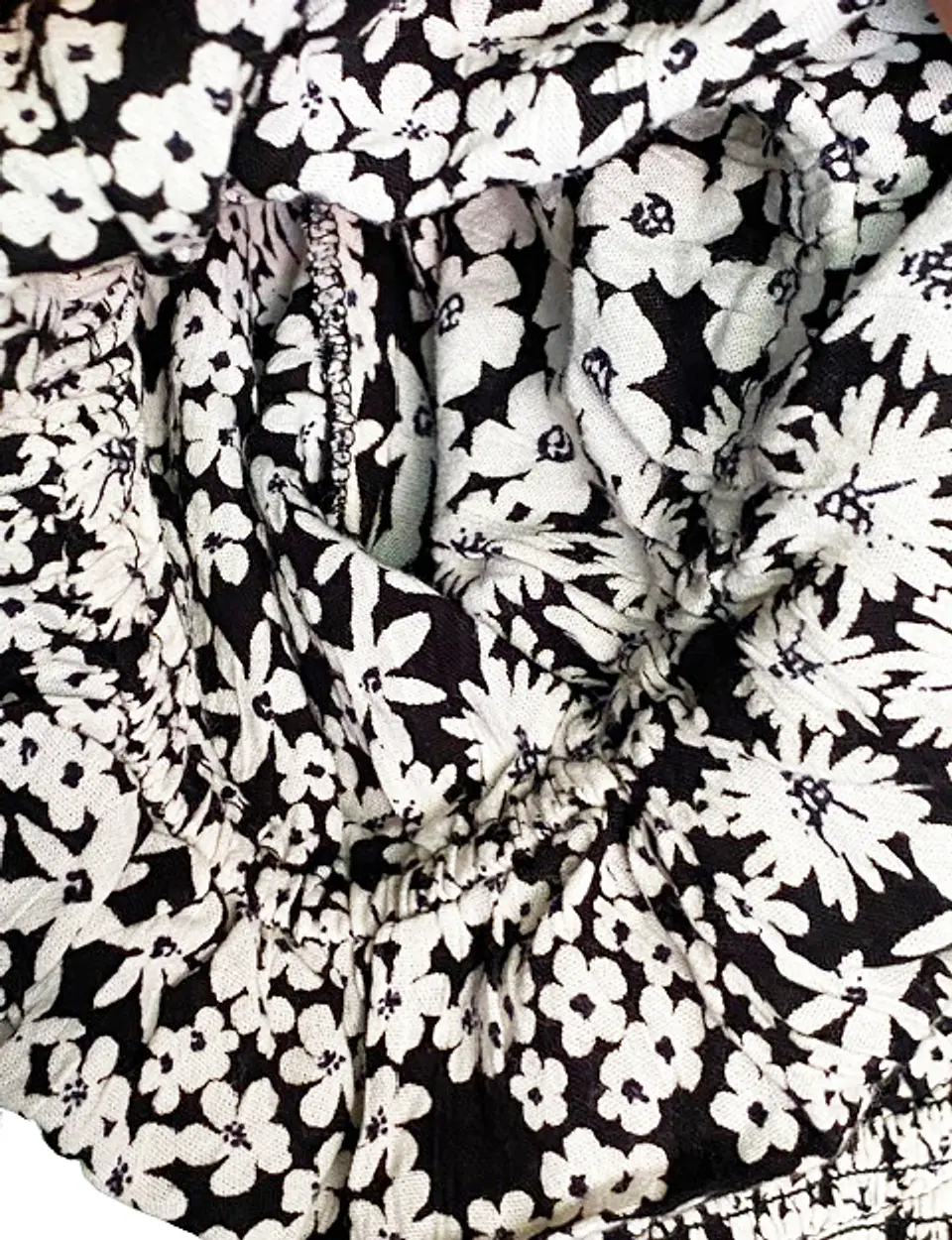 Vestido Corto Casual Floral Blanco y Negro Angie, Talla S 11