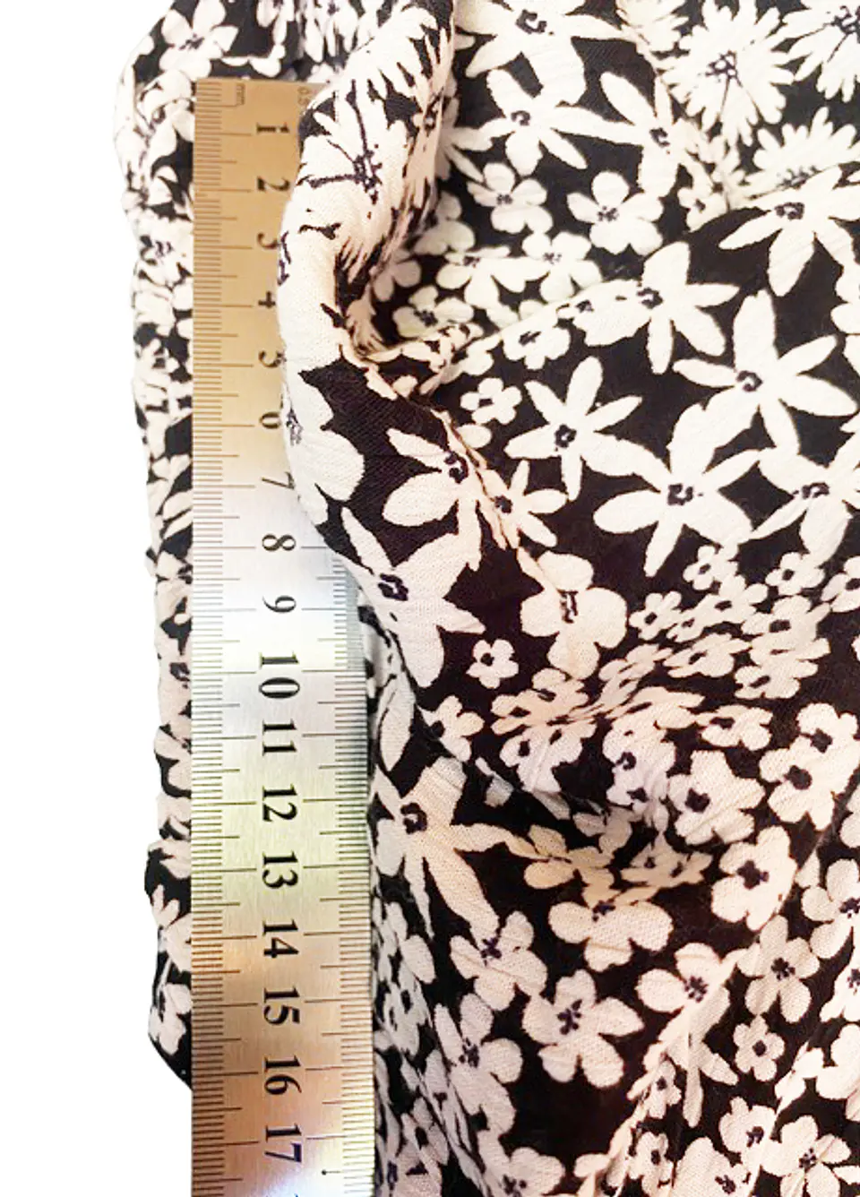 Vestido Corto Casual Floral Blanco y Negro Angie, Talla S 16