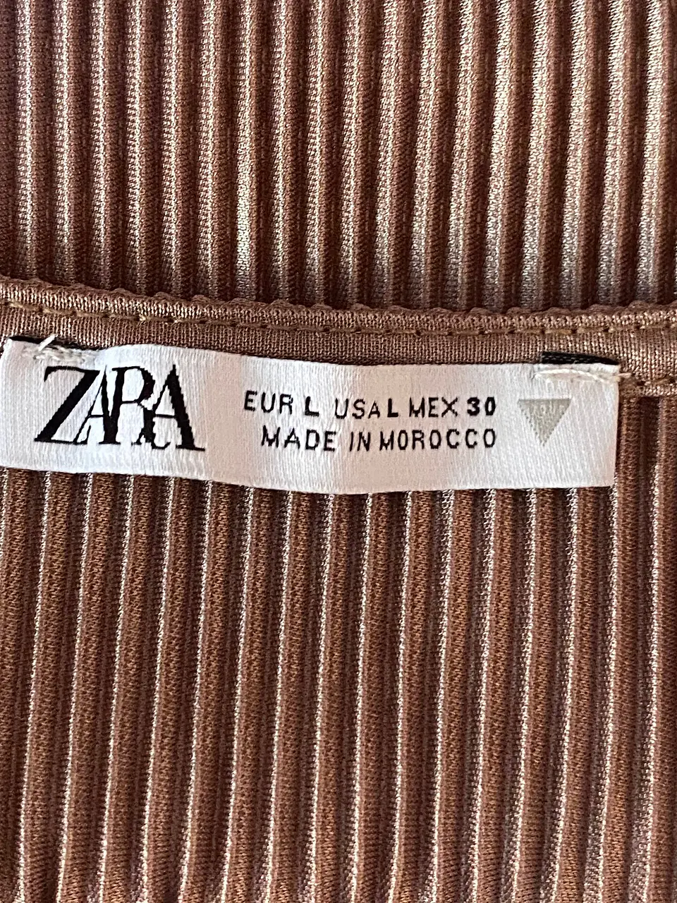 Blusa Plisada Elegante Manga Larga Zara, Talla L 6