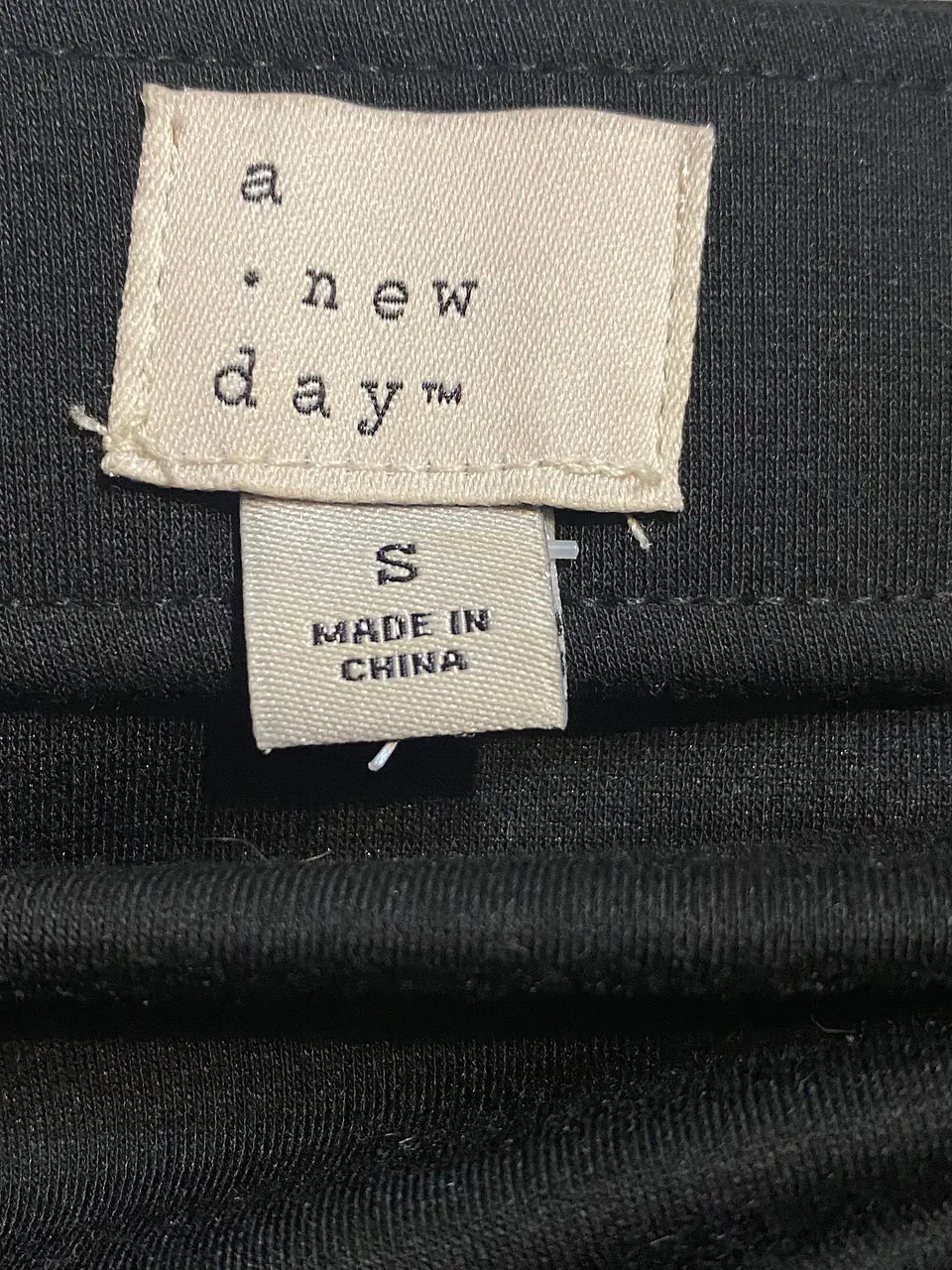 Falda Corta Negra Cruzada con Nudo A New Day, Talla S 7