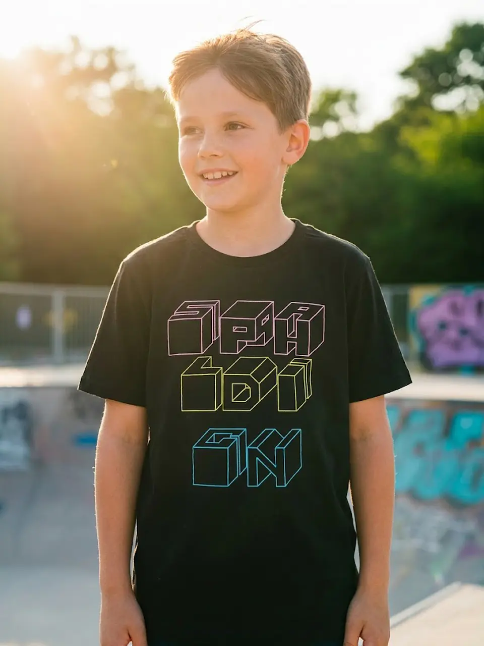 Polera Negra de Niño Spalding, Talla 10 4