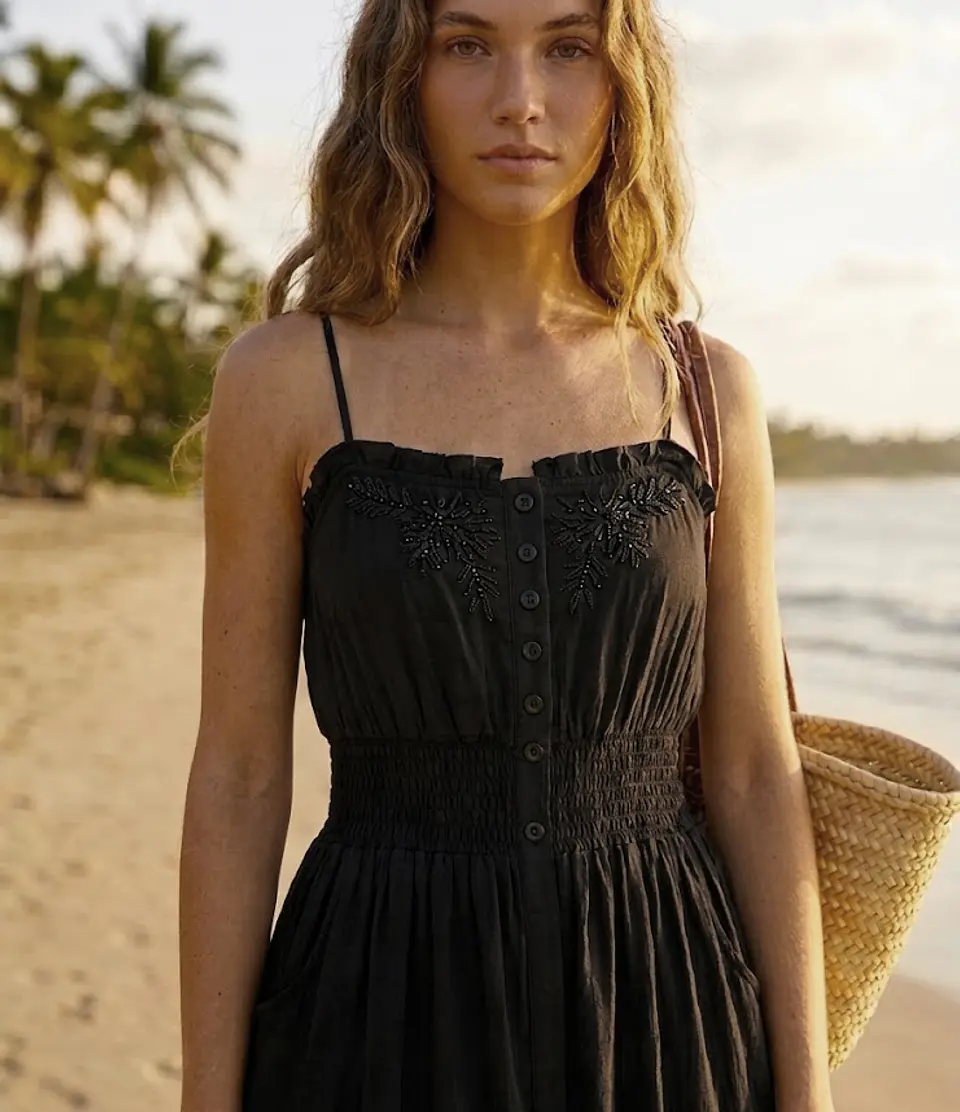 Vestido Corto Negro Nicopoly Bordados y Mostacillas, Talla S 4