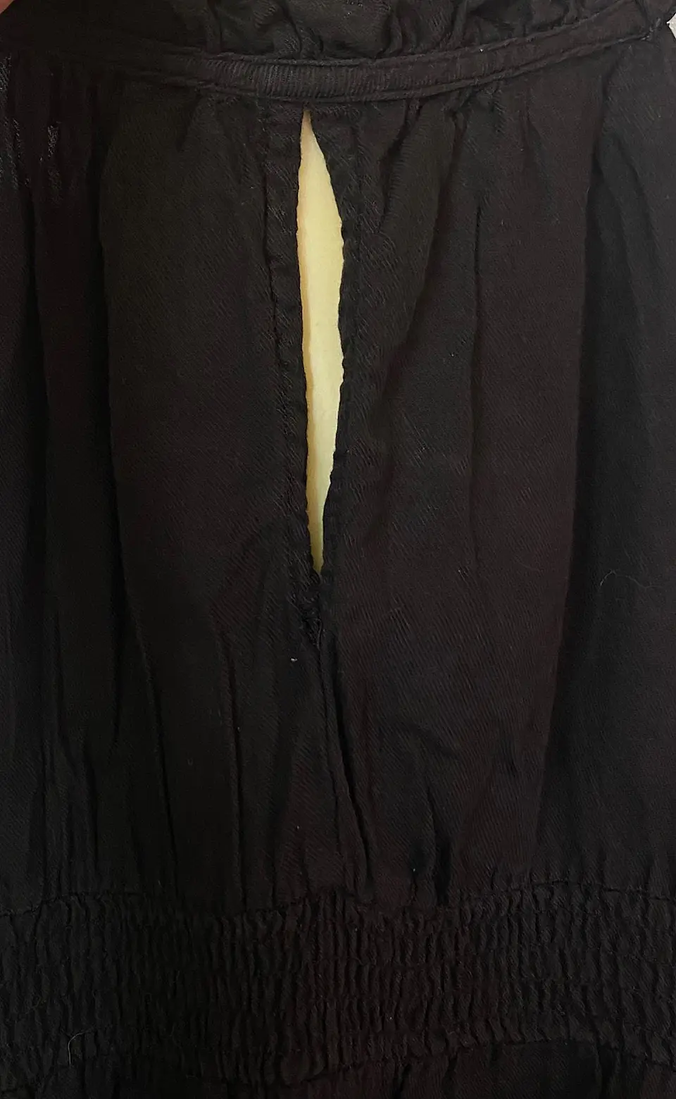 Vestido Corto Negro Nicopoly Bordados y Mostacillas, Talla S 9