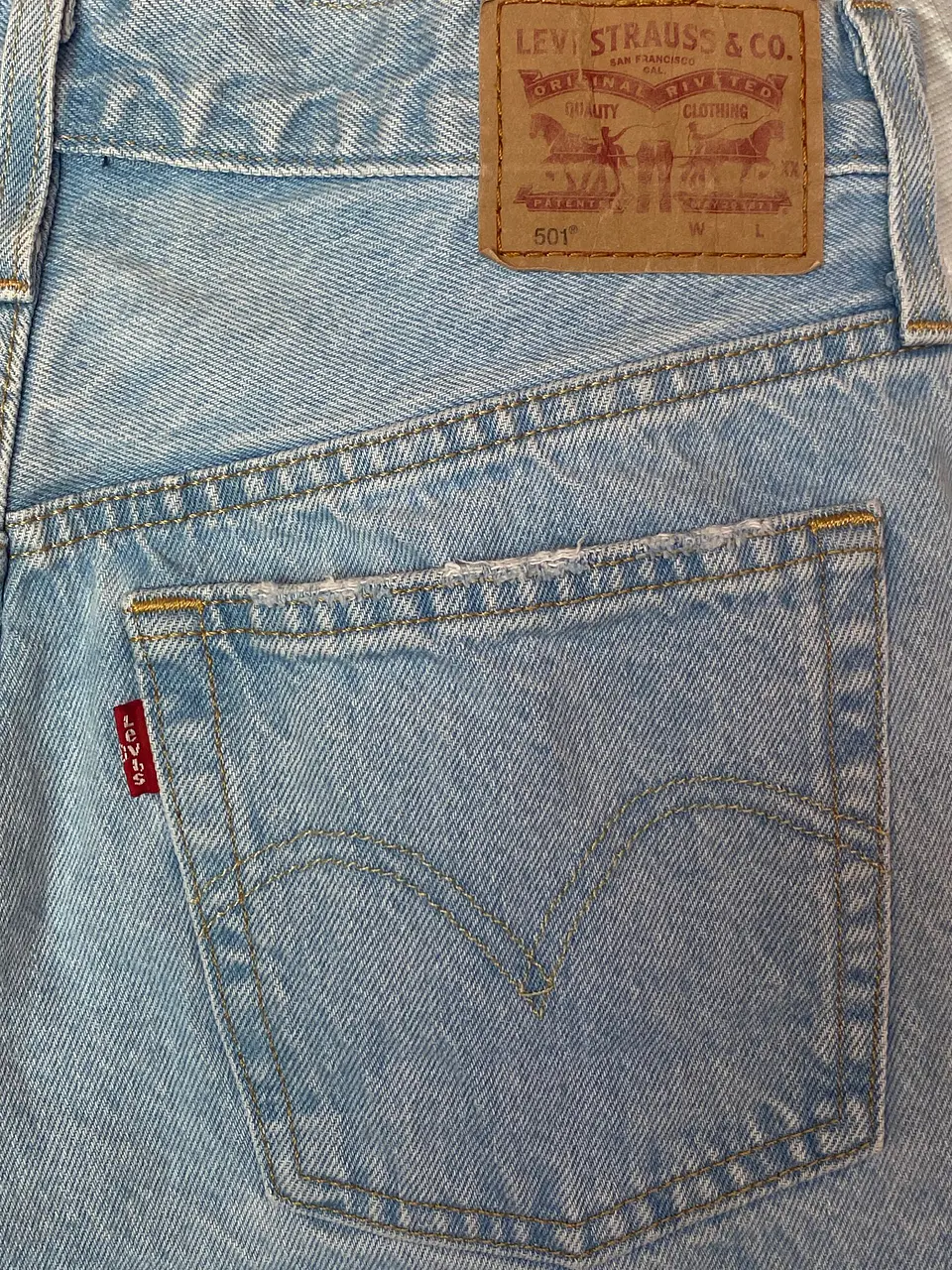 Short de Jeans Levi's 501 Original Calce Alto, Talla 28 / 36 aprox. 7