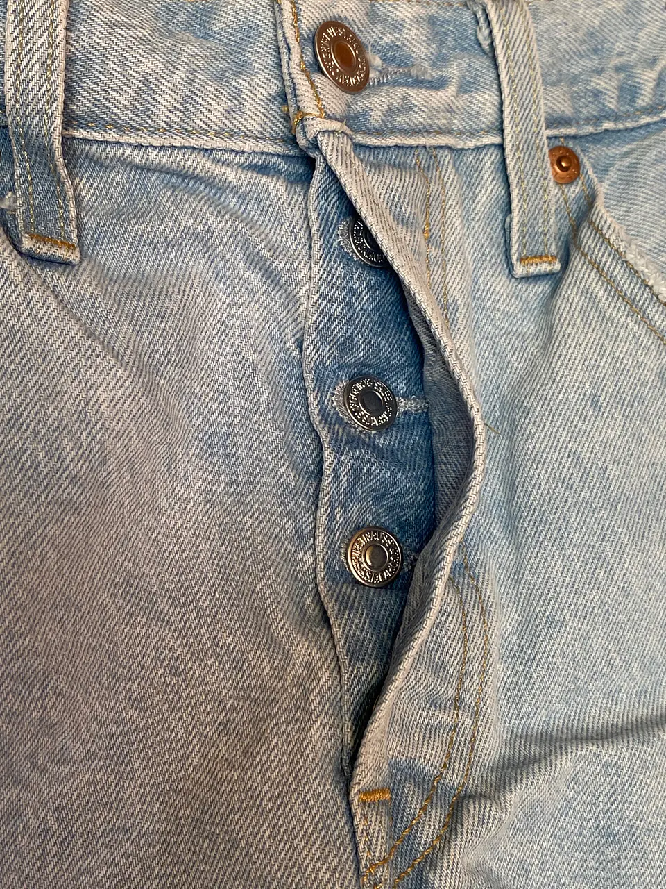 Short de Jeans Levi's 501 Original Calce Alto, Talla 28 / 36 aprox. 5