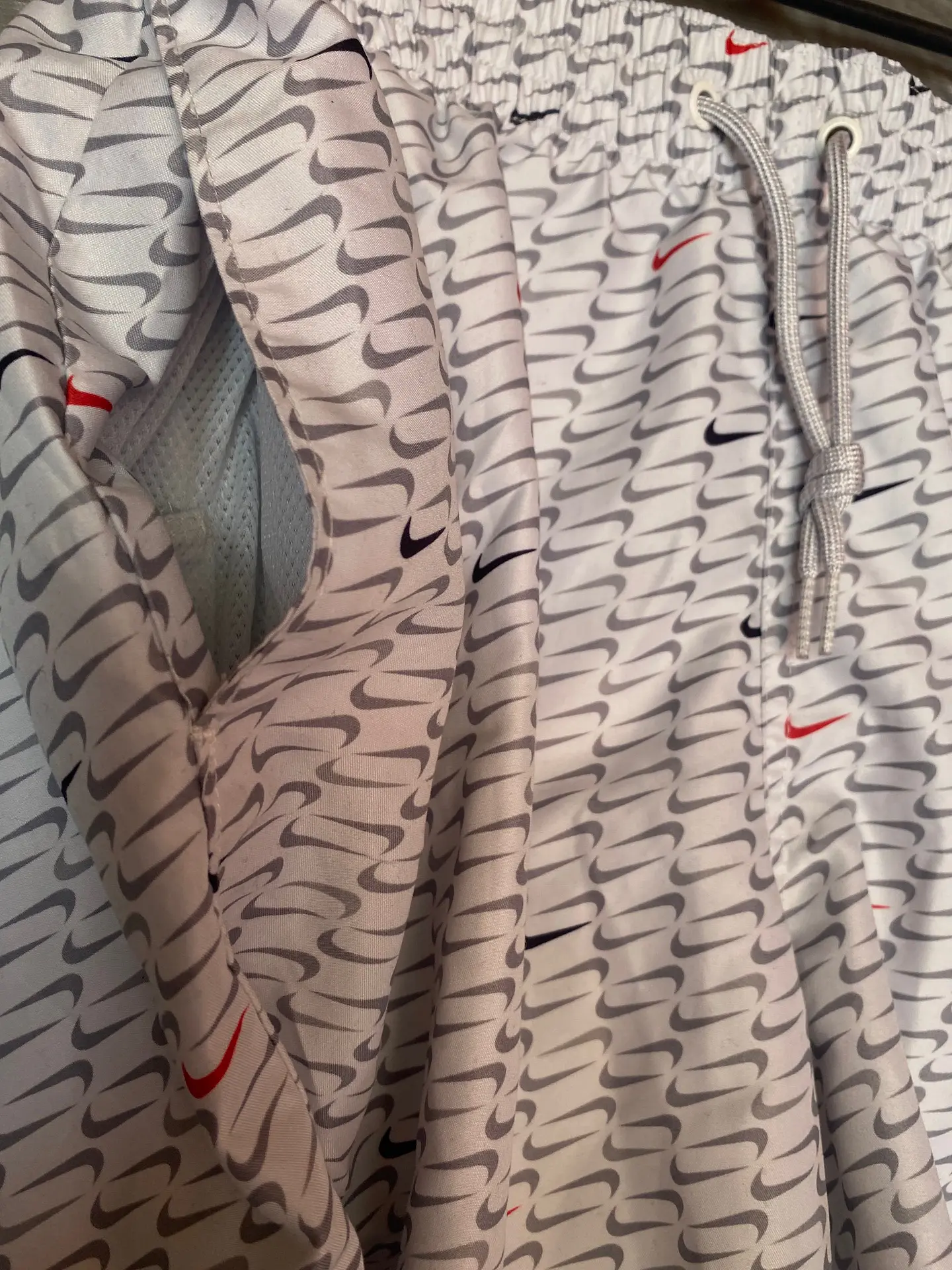Short de Baño Nike Estampado All Over Swoosh, Talla L 7