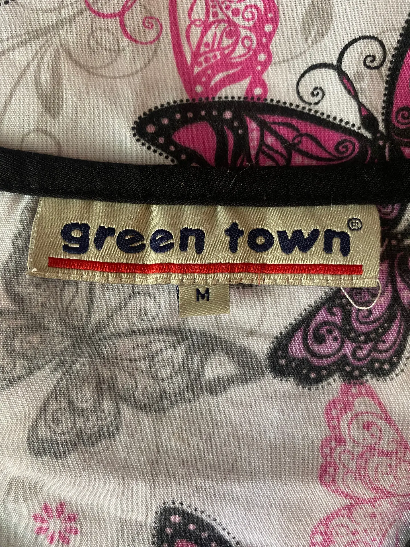 Polera Clínica / Uniforme Médico Estampado Mariposas Green Town, Talla M 6