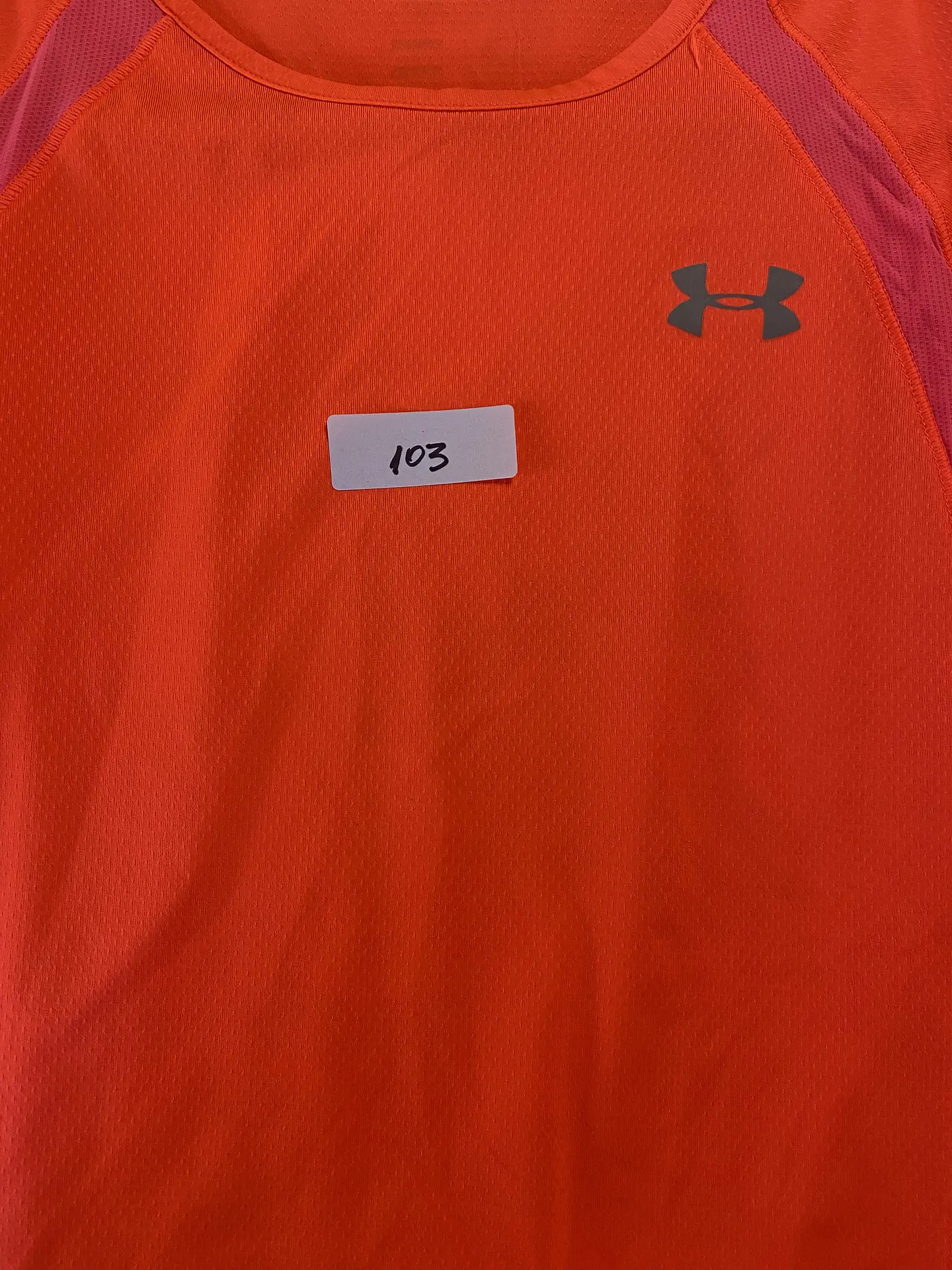 Polera Deportiva Under Armour Run Naranja, Talla S 12