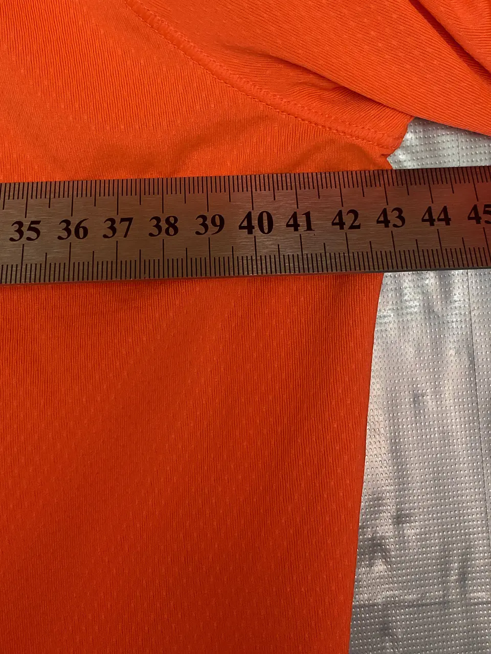 Polera Deportiva Under Armour Run Naranja, Talla S 10