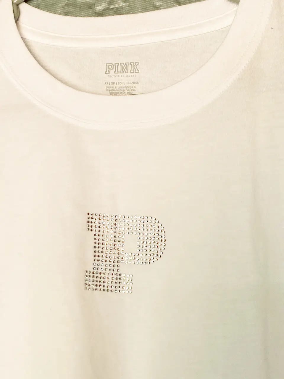 Polera Manga Corta Blanca Mujer Victoria's Secret Pink con Brillantes, Talla XS (NUEVO) 6