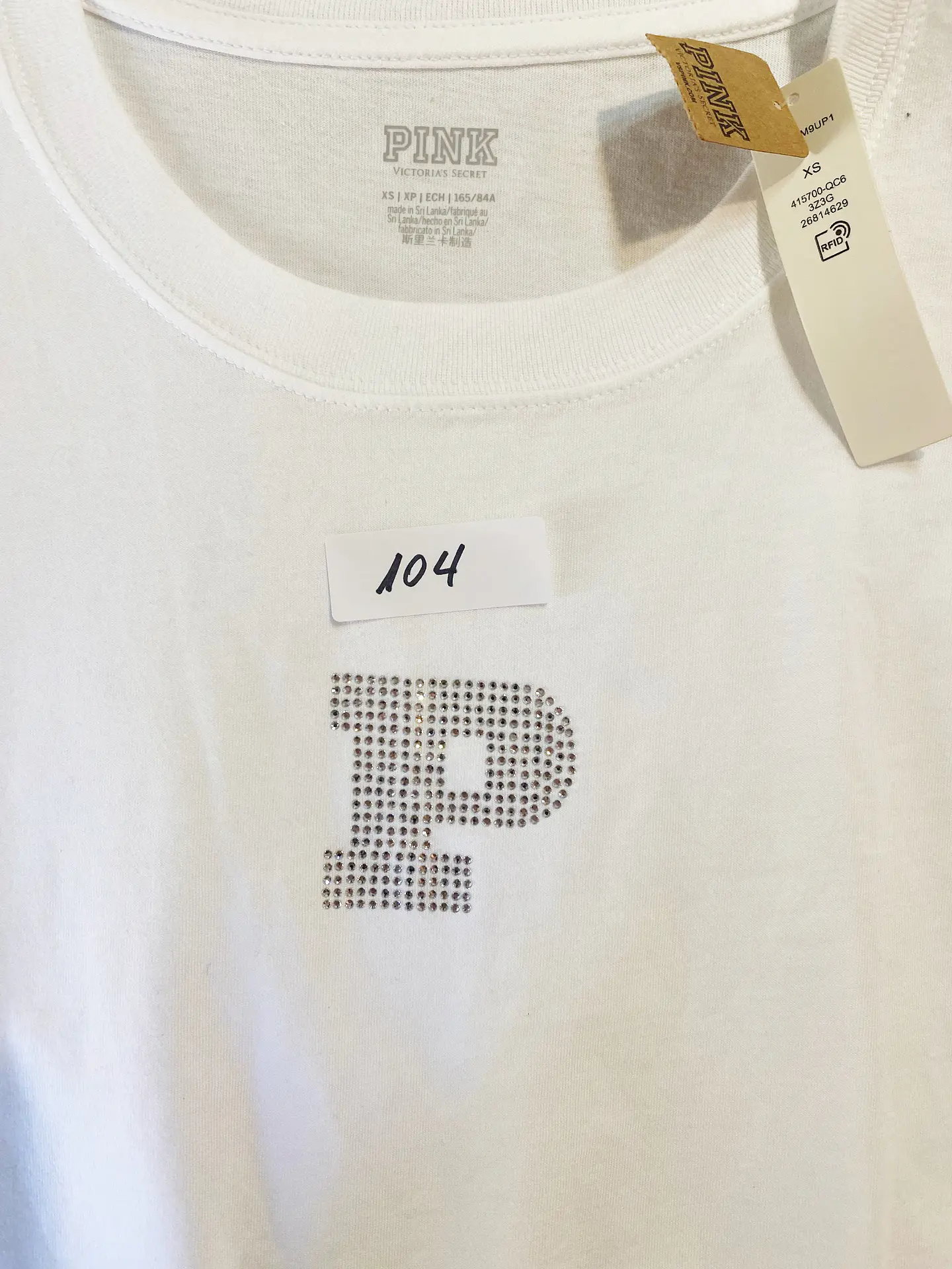 Polera Manga Corta Blanca Mujer Victoria's Secret Pink con Brillantes, Talla XS (NUEVO) 11