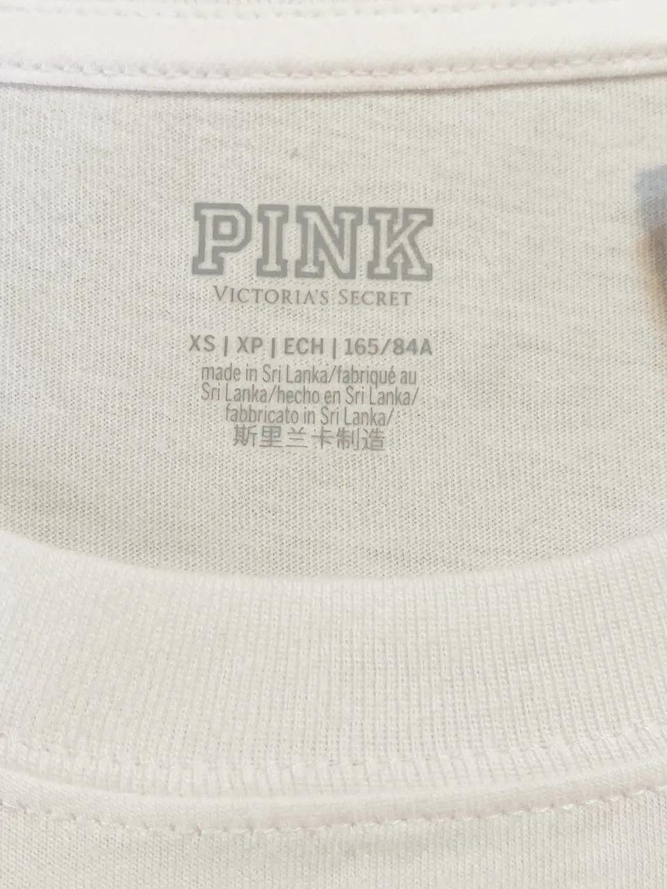 Polera Manga Corta Blanca Mujer Victoria's Secret Pink con Brillantes, Talla XS (NUEVO) 7