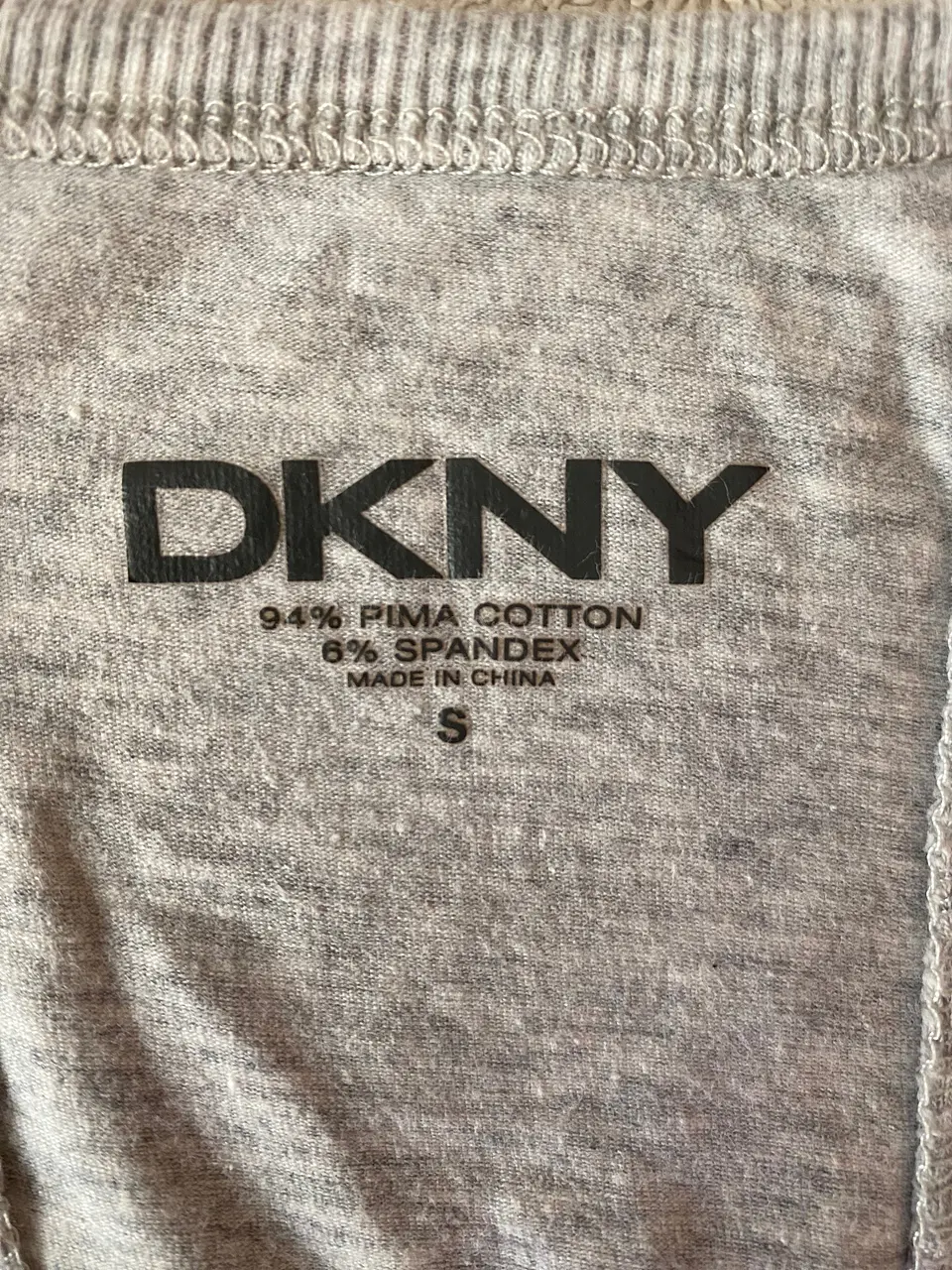 Polera sin Mangas Gris Jaspeado DKNY - Talla S 5