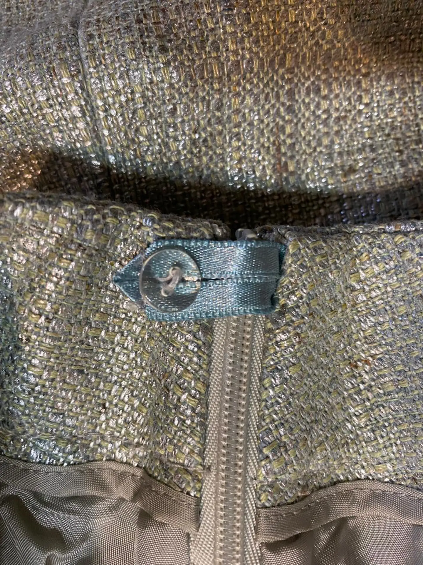 Falda Nueva Brooks Brothers Talla 2 - Elegancia Texturizada y Estilo Sofisticado 16