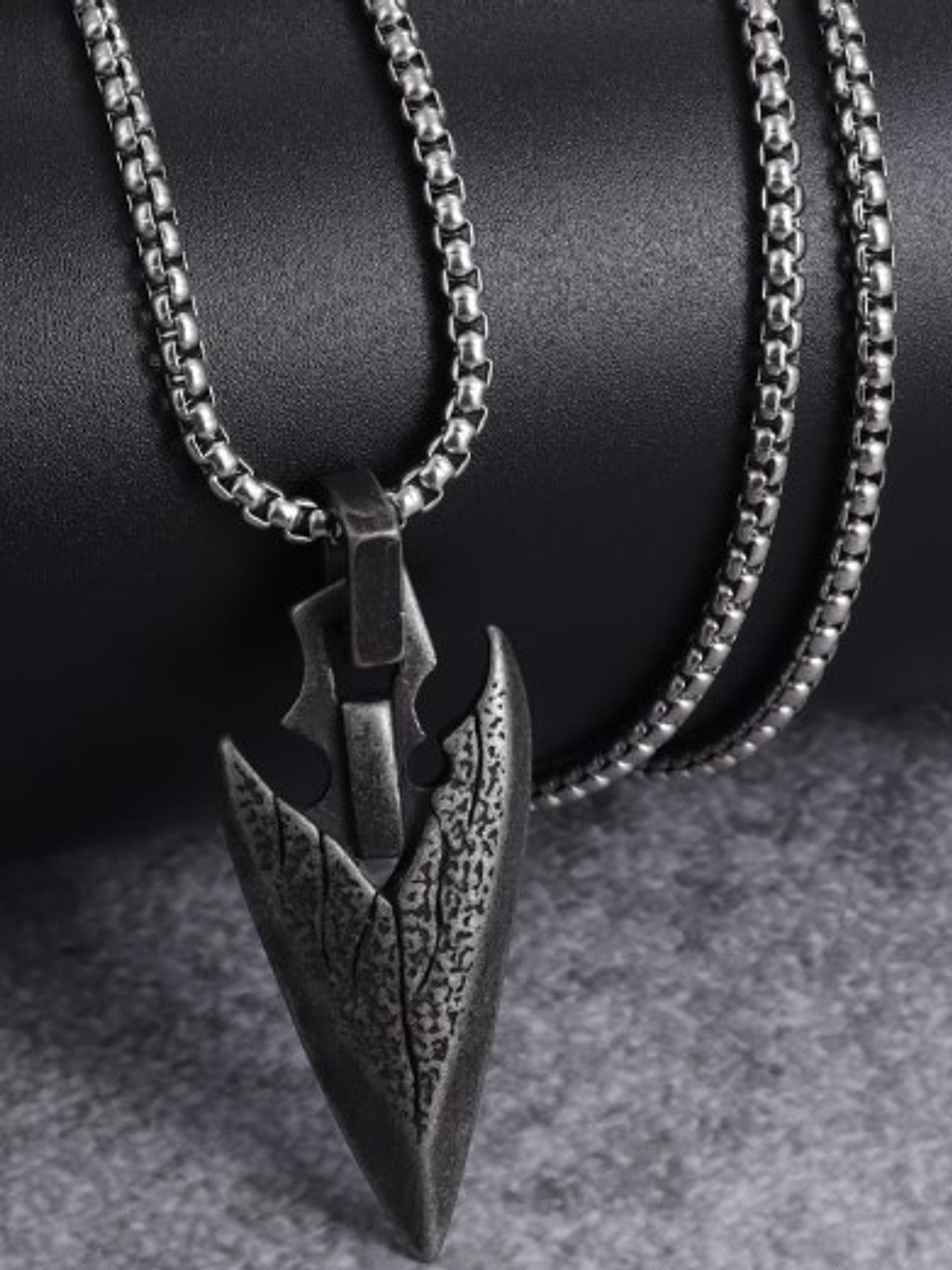 Collar con Colgante Flecha MA 1