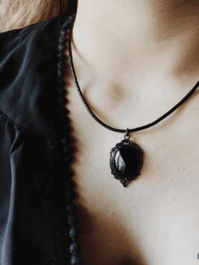Colgante Gótico Negro Fantasía