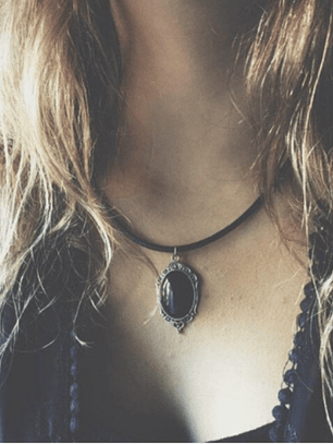 Colgante Gótico Negro-borde tipo plata Fantasía