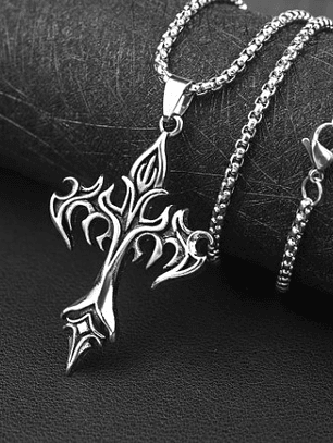 Collar con Colgante Cruz y Flamas