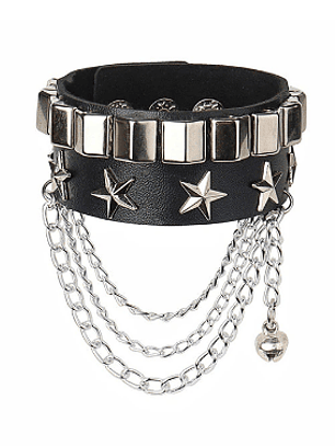Brazalete ecocuero tachas y estrellas