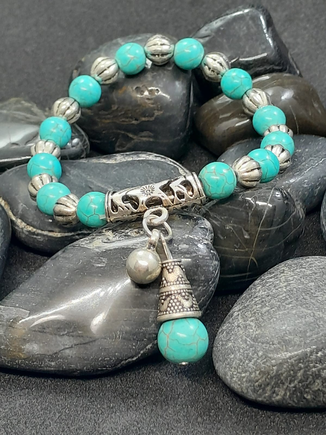 Pulsera piedras turquesa dije Turquesa. 1
