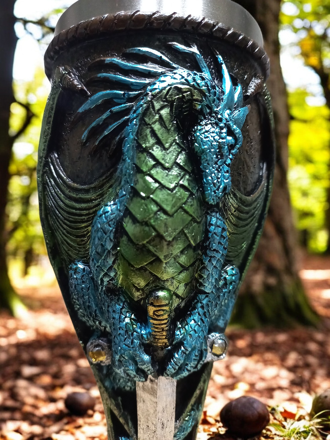 Copa Dragón sobre espada full color- Cáliz 19 cm  2