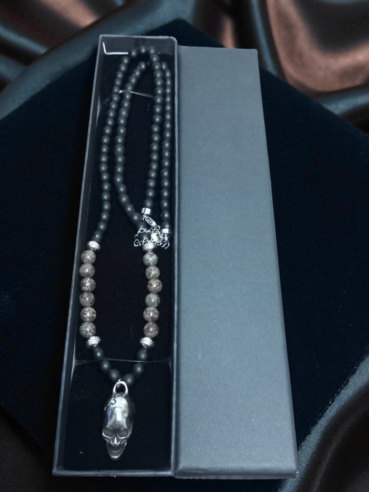 Collar con Colgante en acero diseño calavera 2