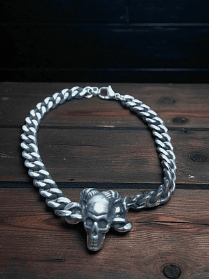 Pulsera de acero 18,5cm con deje de calavera extrema