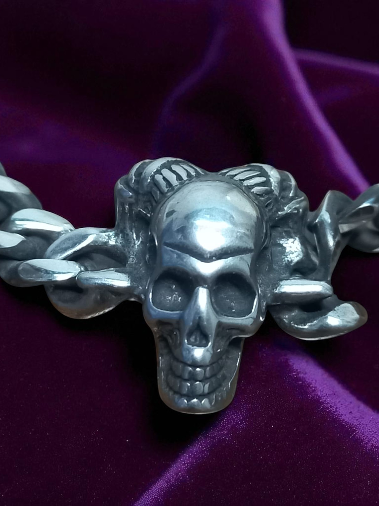 Pulsera de acero 18,5cm con deje de calavera extrema 2