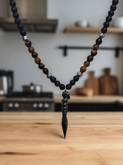 Collar con Colgante en acero diseño tribal