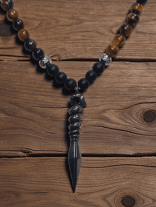 Collar con Colgante en acero diseño tribal