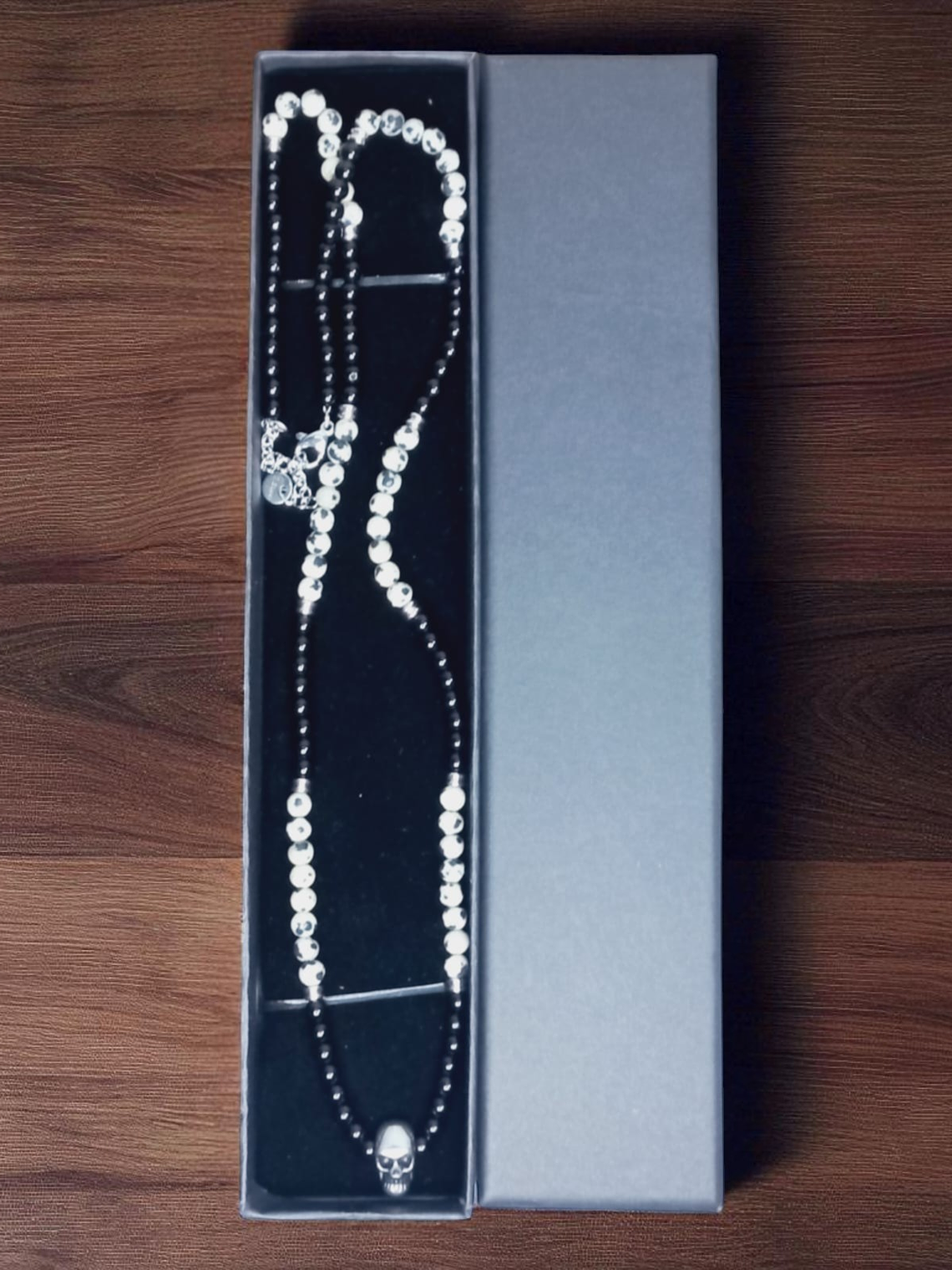 Collar de piedra artificial con Colgante en acero diseño calavera pequeña 3
