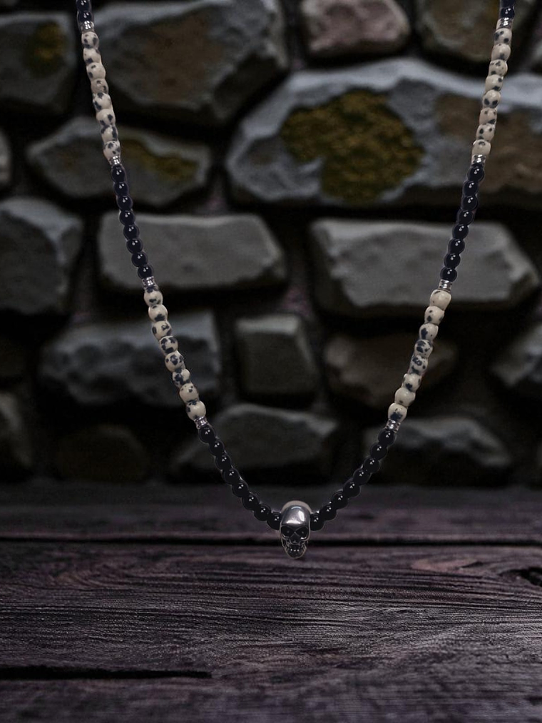 Collar de piedra artificial con Colgante en acero diseño calavera pequeña 2