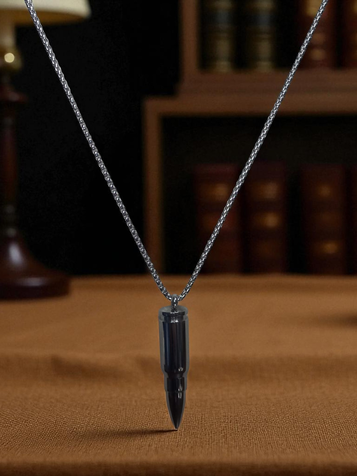 Collar con Colgante en acero diseño bala 1