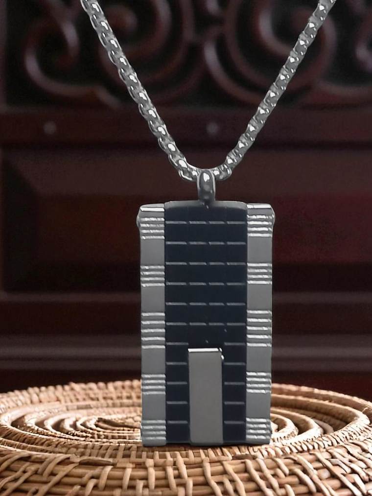 Collar con Colgante en acero diseño geométrico 1