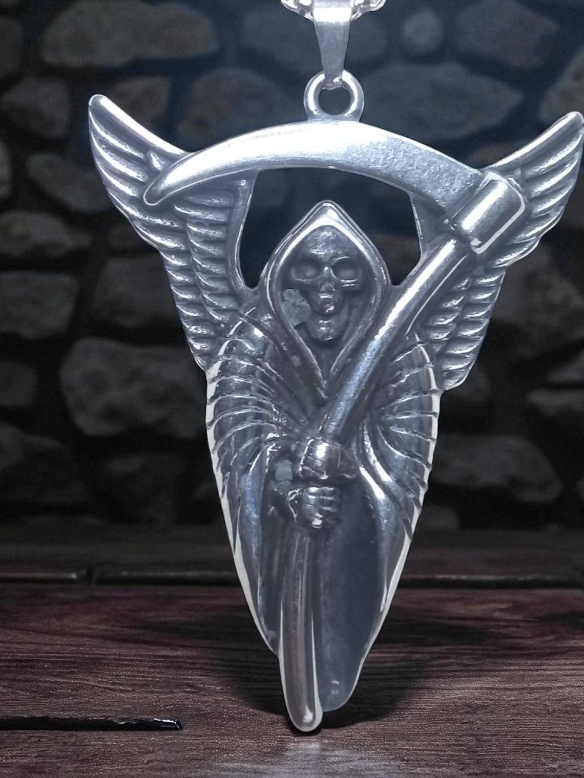 Collar con Colgante en acero diseño de la Parca o Segador 2