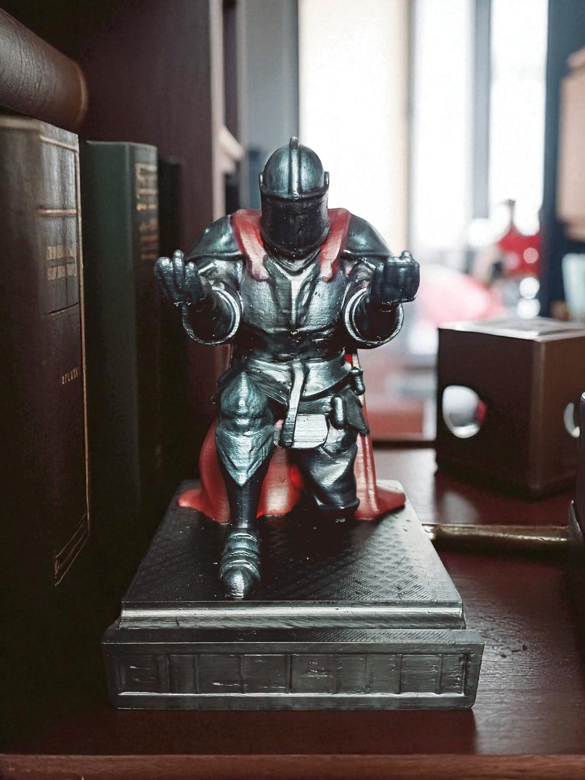 Portalápiz Caballero  13cm 2