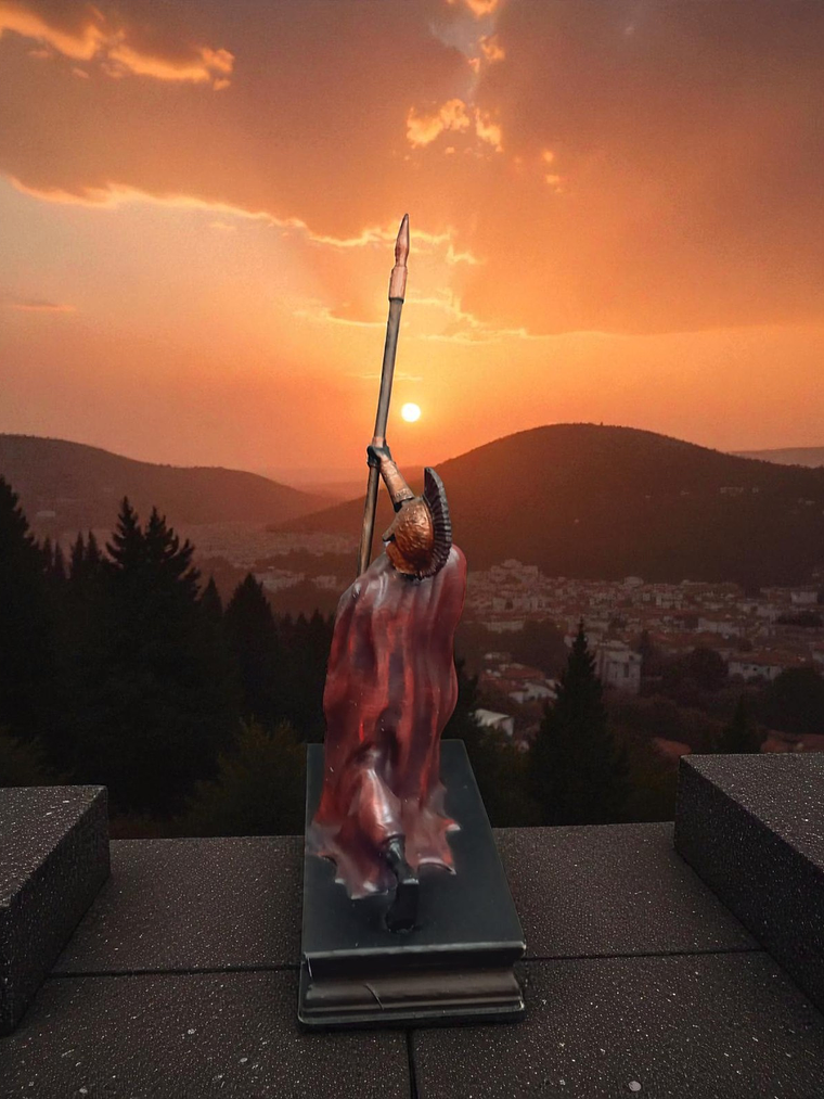 Figura guerrero espartano portando lanza 13cm 3