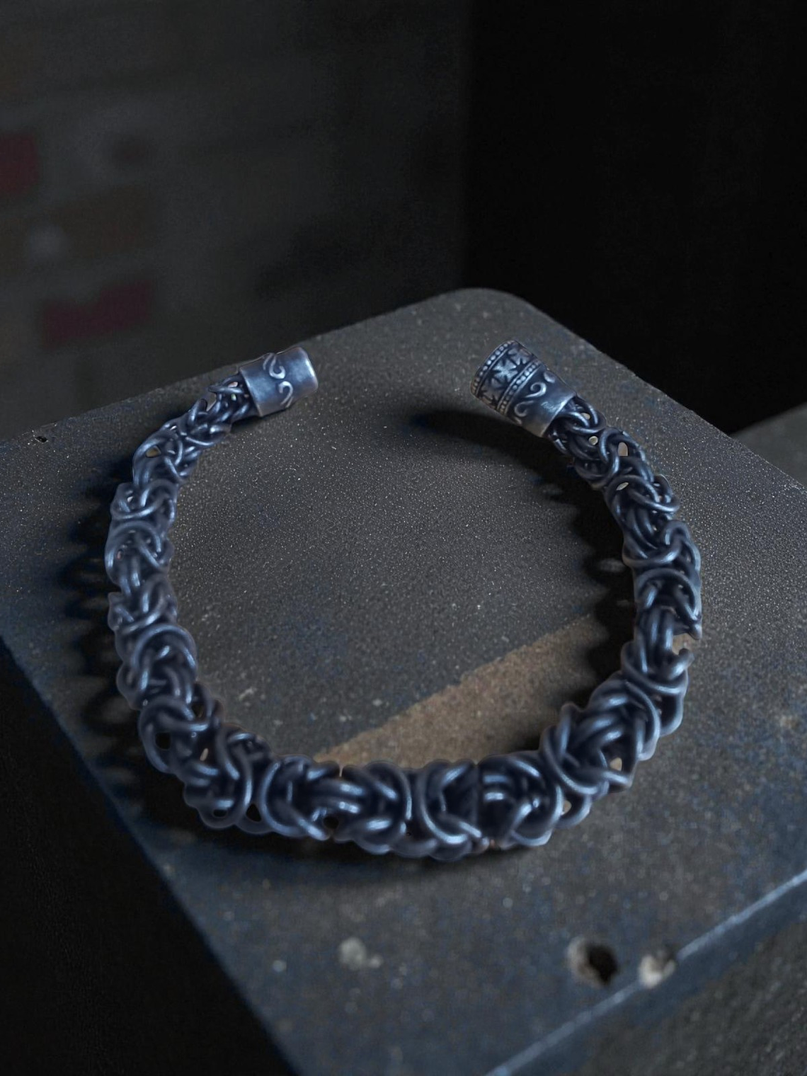 Pulsera de acero envejecido con cierre magnético 21.5cm 3