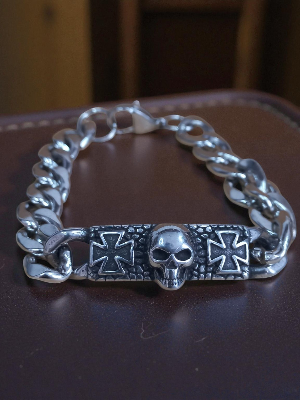 Pulsera de acero calavera y cruz templaria 21cm 1