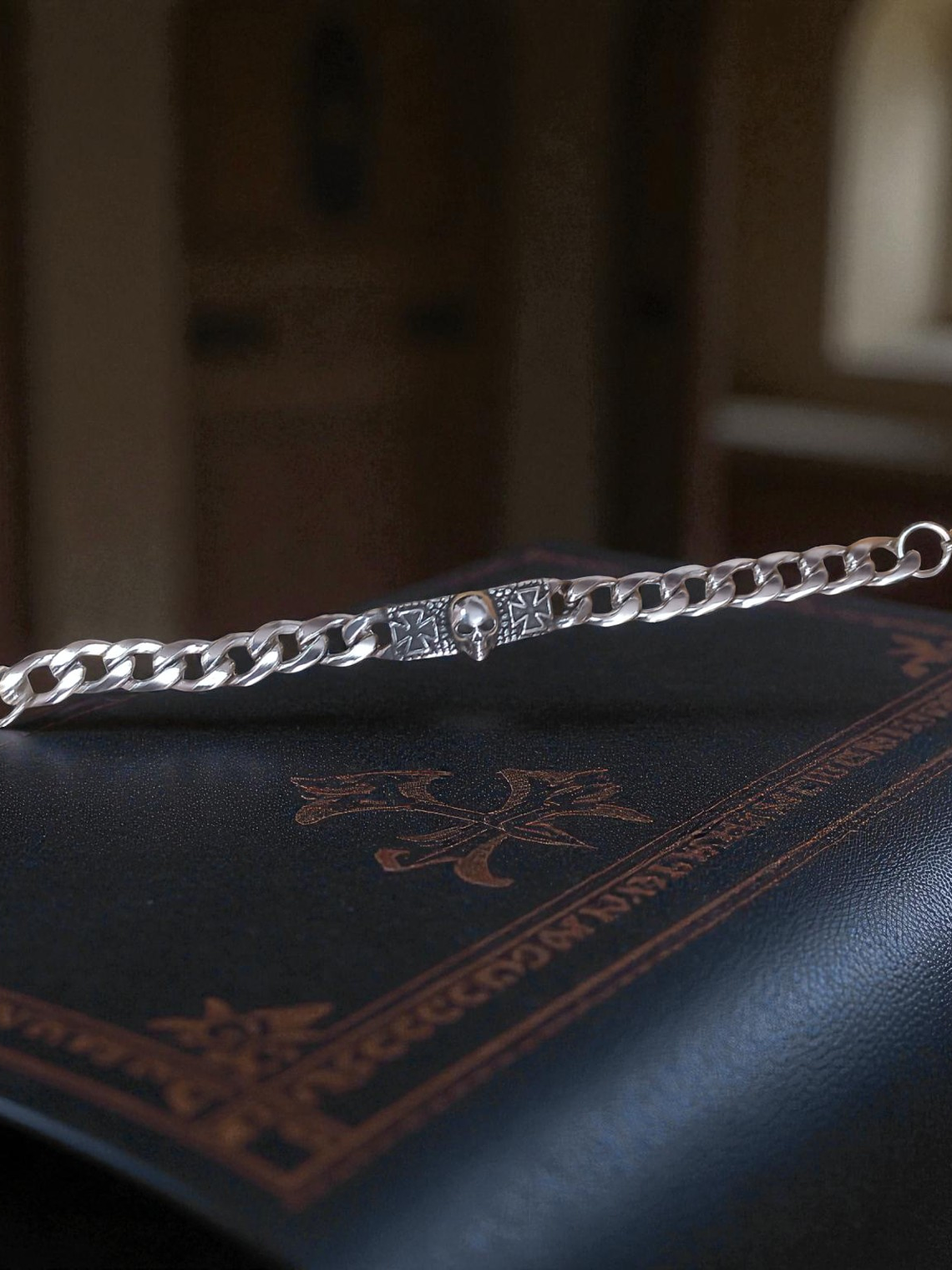 Pulsera de acero calavera y cruz templaria 21cm 2