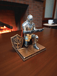 Porta Lápiz caballero y escudo 13cm - Miniatura 4
