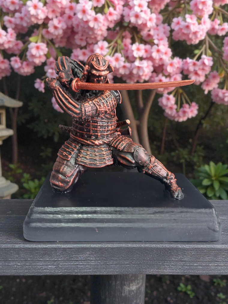 Samurái Arrodillado color cobre 17.5cm 1