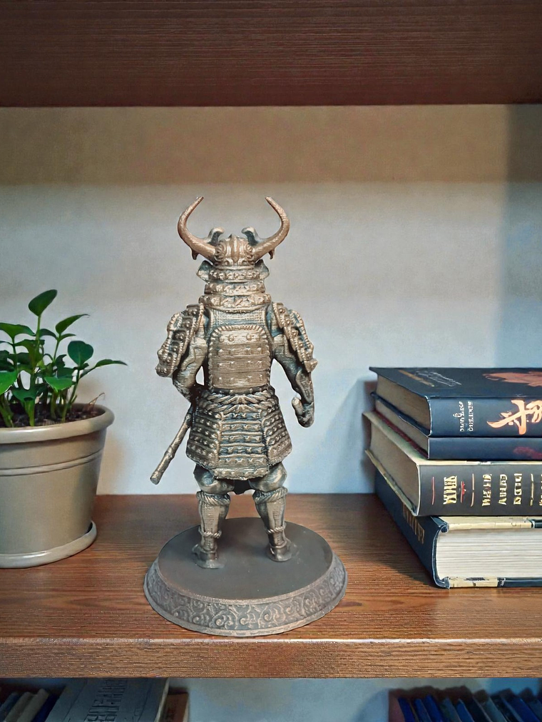 Figura Samurái color bronce envejecido 16 cm 5