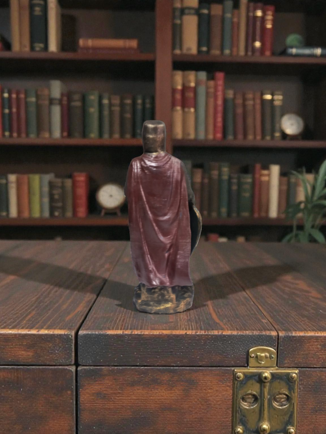 Figura Caballero minimalista con escudo en color bronce y  bordó 15cm 5