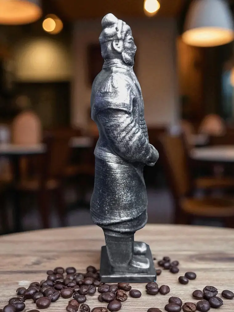 Figura Guerrero de Terracota Alto Oficial 15 cm – Acabado Plata Envejecida 4