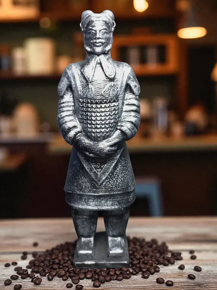 Figura Guerrero de Terracota Alto Oficial 15 cm – Acabado Plata Envejecida 1