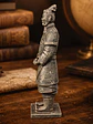 Figura Guerrero de Terracota General 15 cm – Acabado Piedra Antigua - Miniatura 3