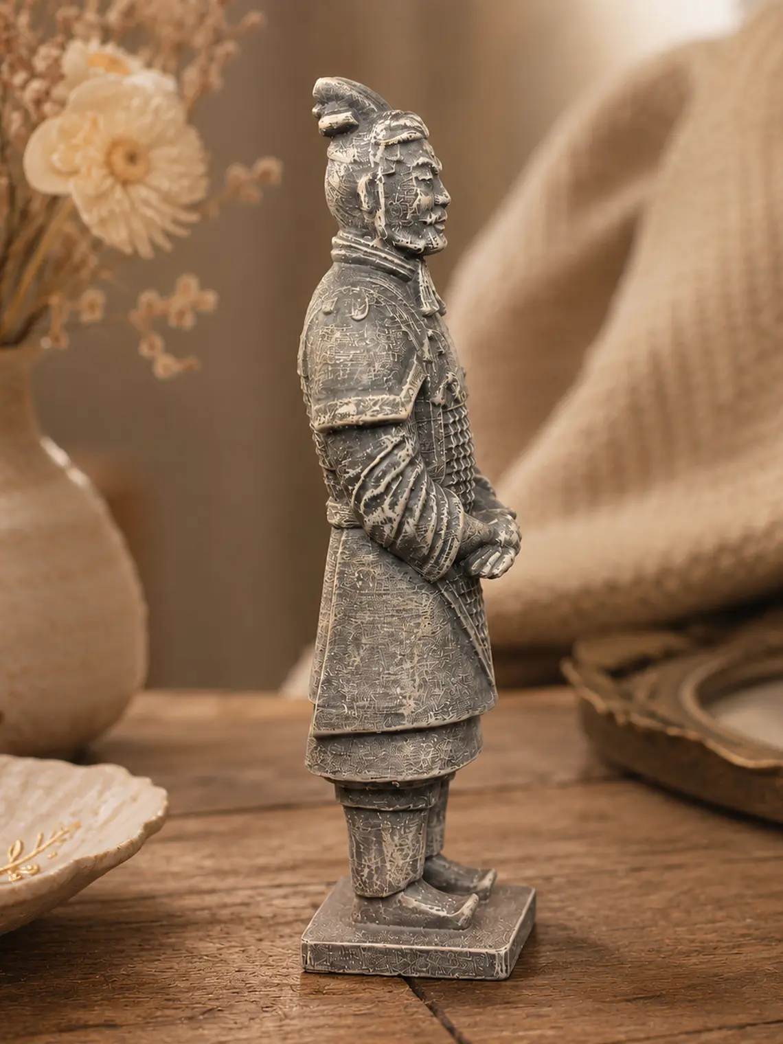 Figura Guerrero de Terracota General 23 cm – Acabado Piedra Antigua 2